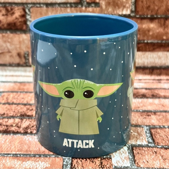Star Wars Baby Yoda Blue Mug with Green Character Design - Picture 2 of 10